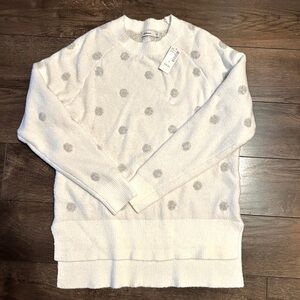NWT Reitmans Sweater White with silver dots super soft